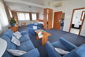 Comfort Double Room (Extra Bed Air Condition) | In-room safe, desk, iron/ironing board, free cribs/infant beds