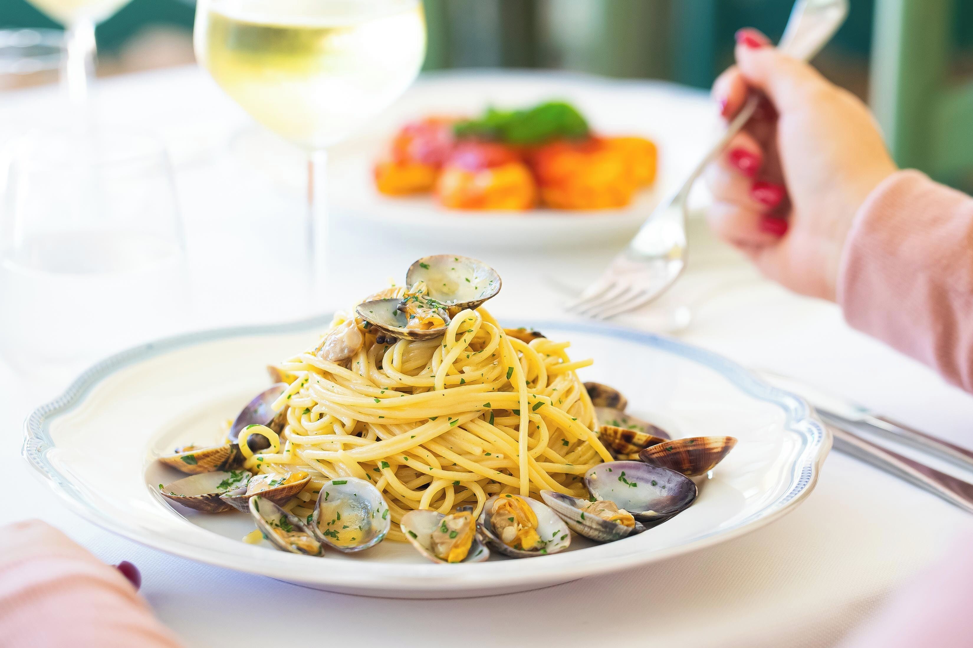 breakfast, lunch, dinner served; pool views