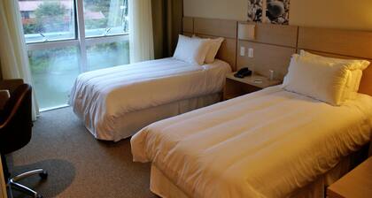 KayrĂłs Business Hotel