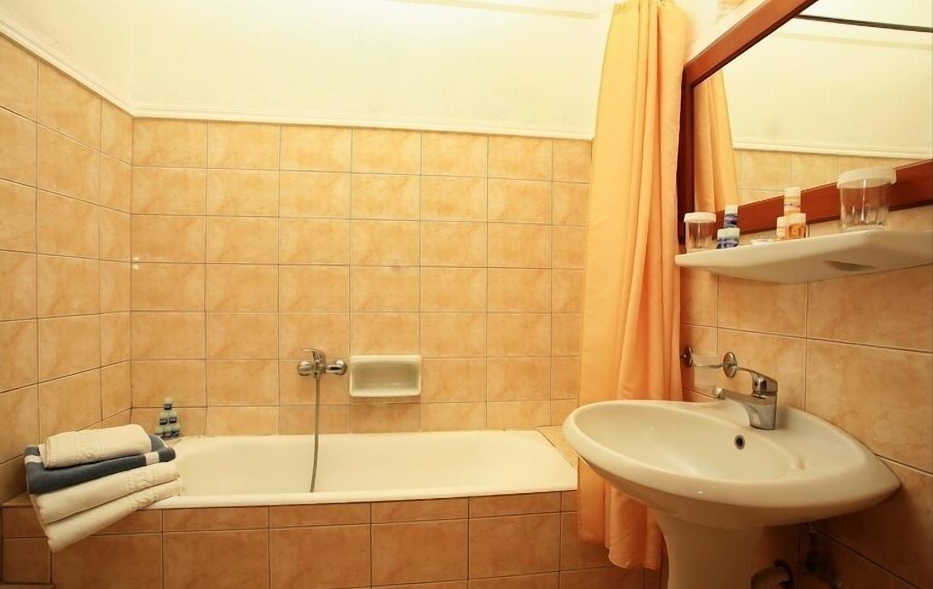 Foto - Famissi Eden Hotel