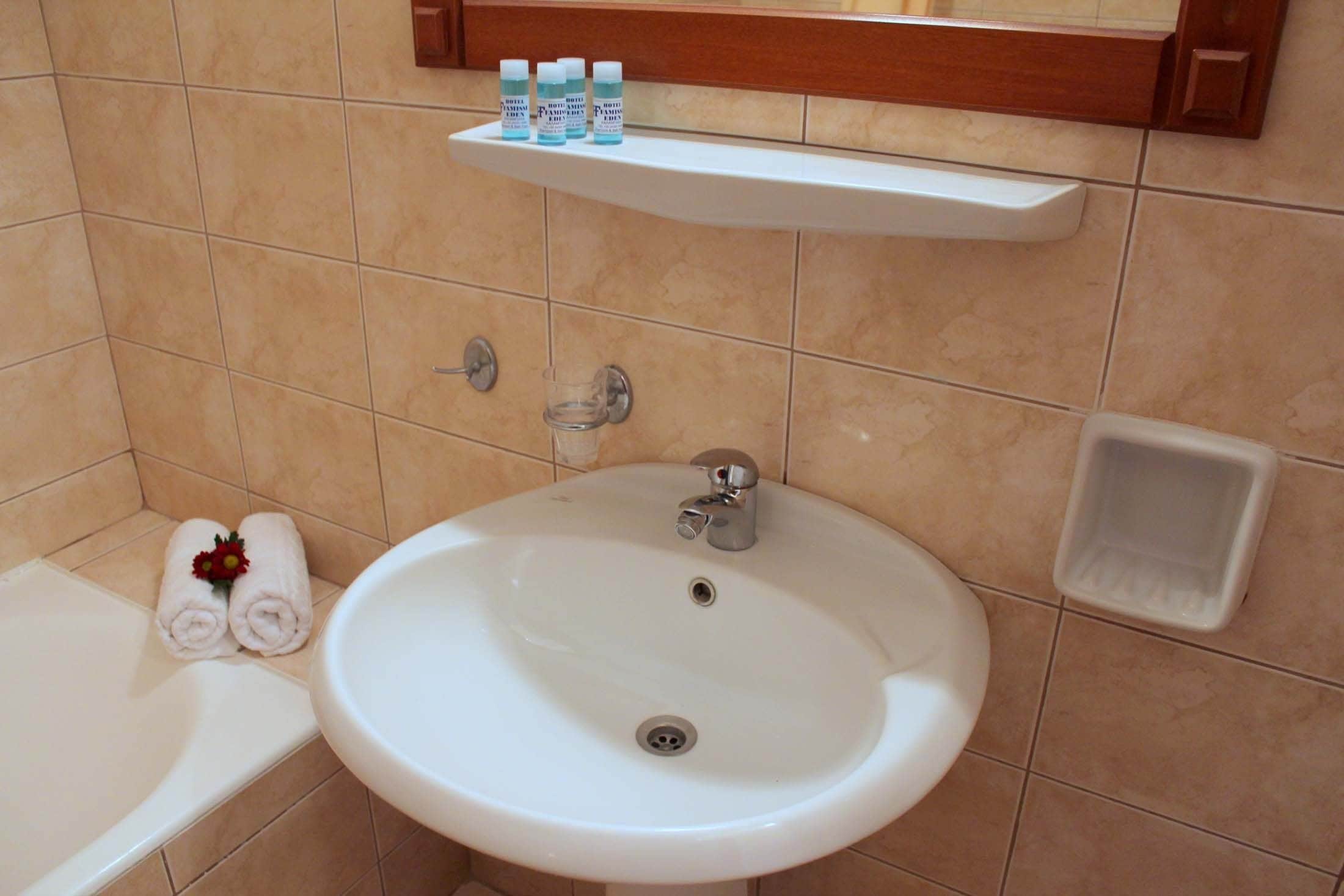 Foto - Famissi Eden Hotel