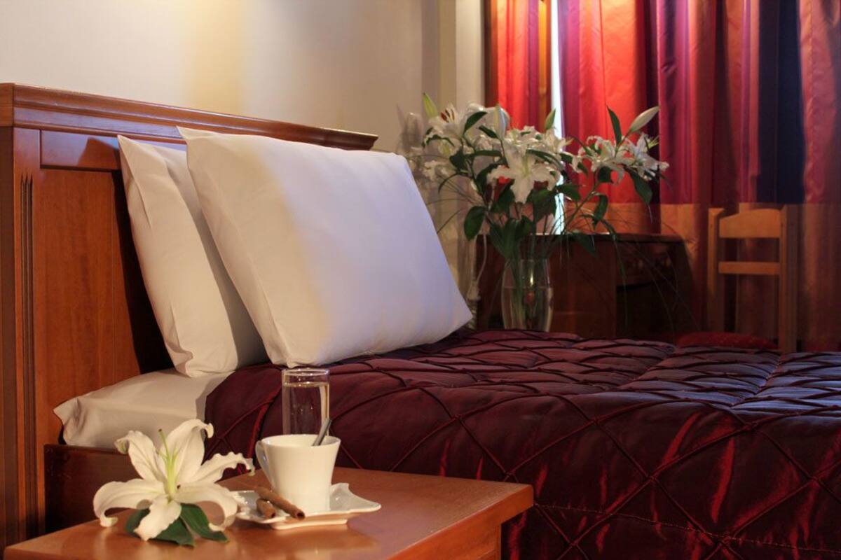 Premium bedding, pillowtop beds, desk, blackout drapes