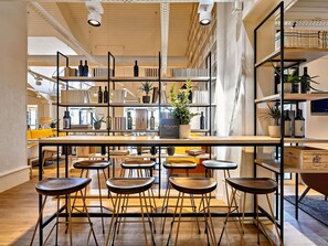 Bar (in der Unterkunft)