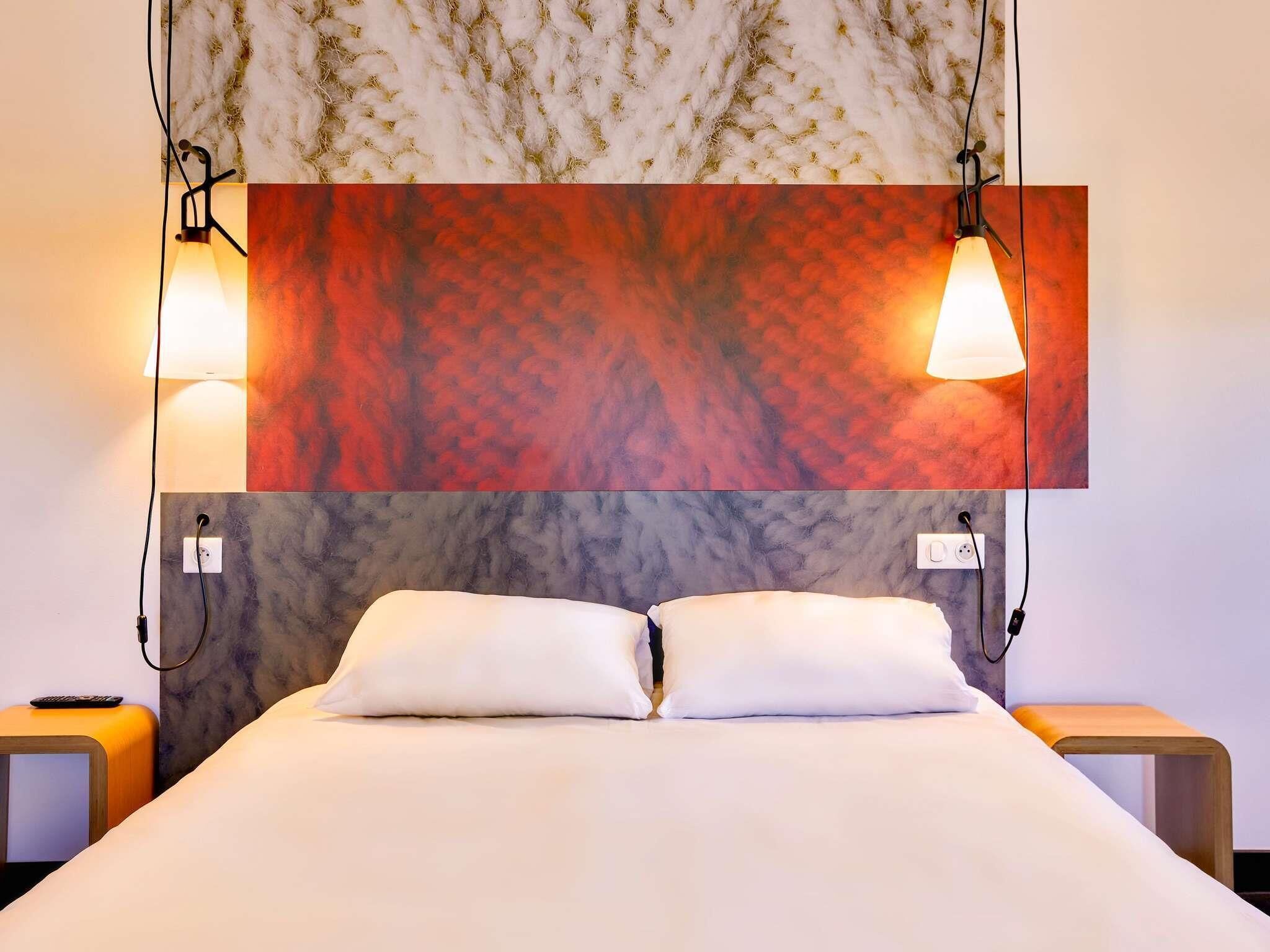 Studio, 2 Double Beds | Desk, soundproofing, free WiFi