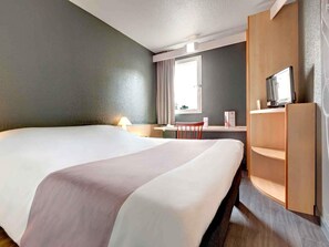 Schreibtisch, schallisolierte Zimmer, kostenloses WLAN