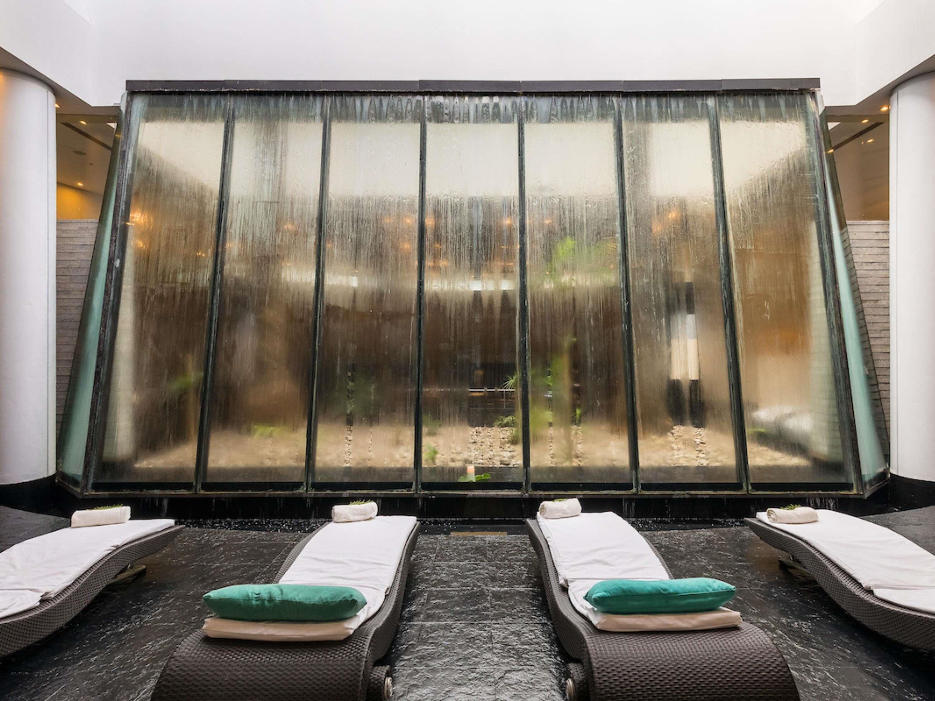 Sauna, tina de hidromasaje y baño turco o hammam 