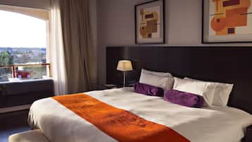 Premium bedding, minibar, in-room safe, desk