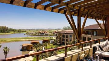 Ropa de cama de alta calidad y minibar