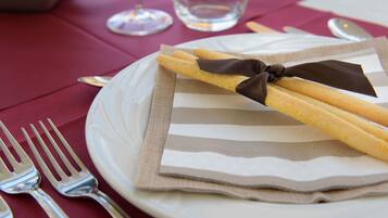 Frühstück, Mittagessen und Abendessen