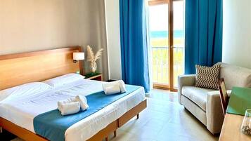 1 bedroom, minibar, in-room safe, desk