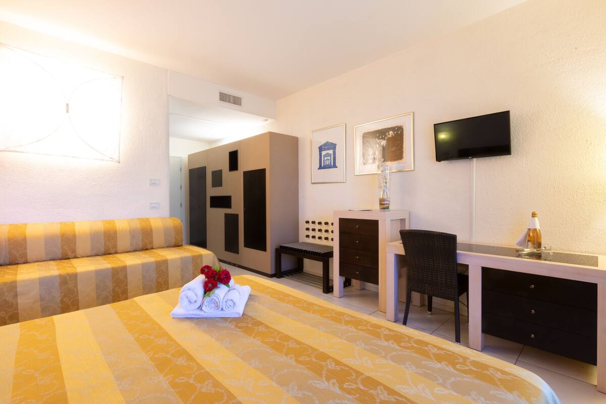 1 bedroom, minibar, in-room safe, desk