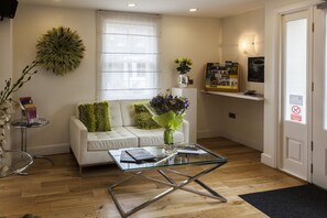 Zona de estar del vestíbulo