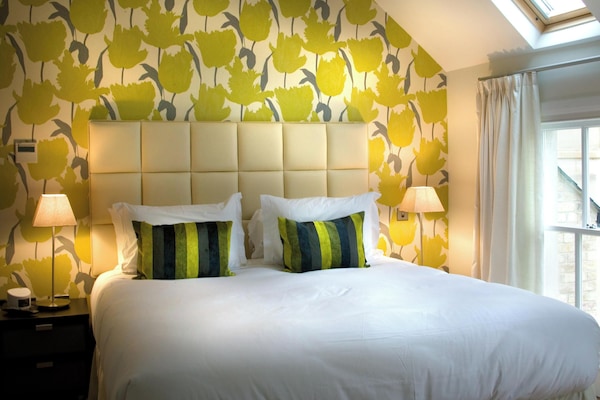 Deluxe Double Room | Cadar kapas Mesir, peralatan tempat tidur premium, meja