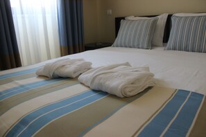 Double Room, River View | Desk, laptop workspace, blackout drapes, soundproofing