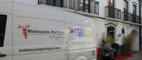 Majoituspaikan julkisivu