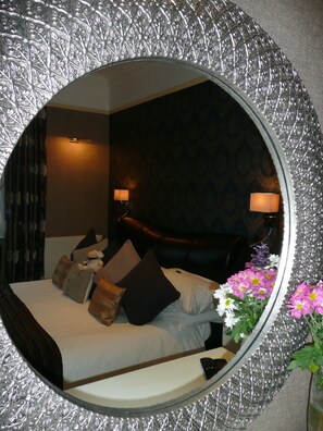 Deluxe Double Room | Cadar kapas Mesir, peralatan tempat tidur premium, tilam berlapik 
