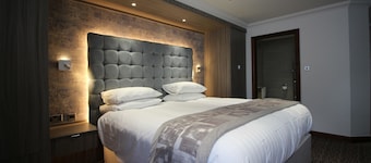 Pastures Hotel