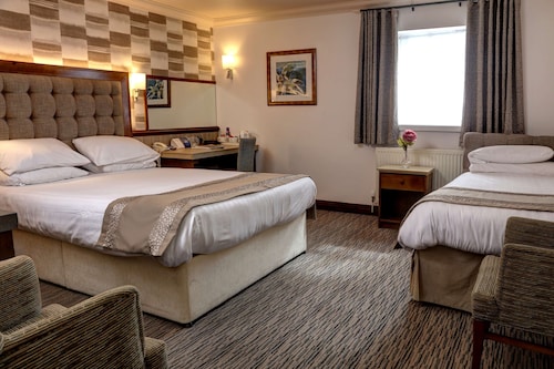 Pastures Hotel