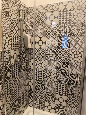In-room safe, blackout curtains, rollaway beds - Boutique Hotel Calais Milano (Milan)