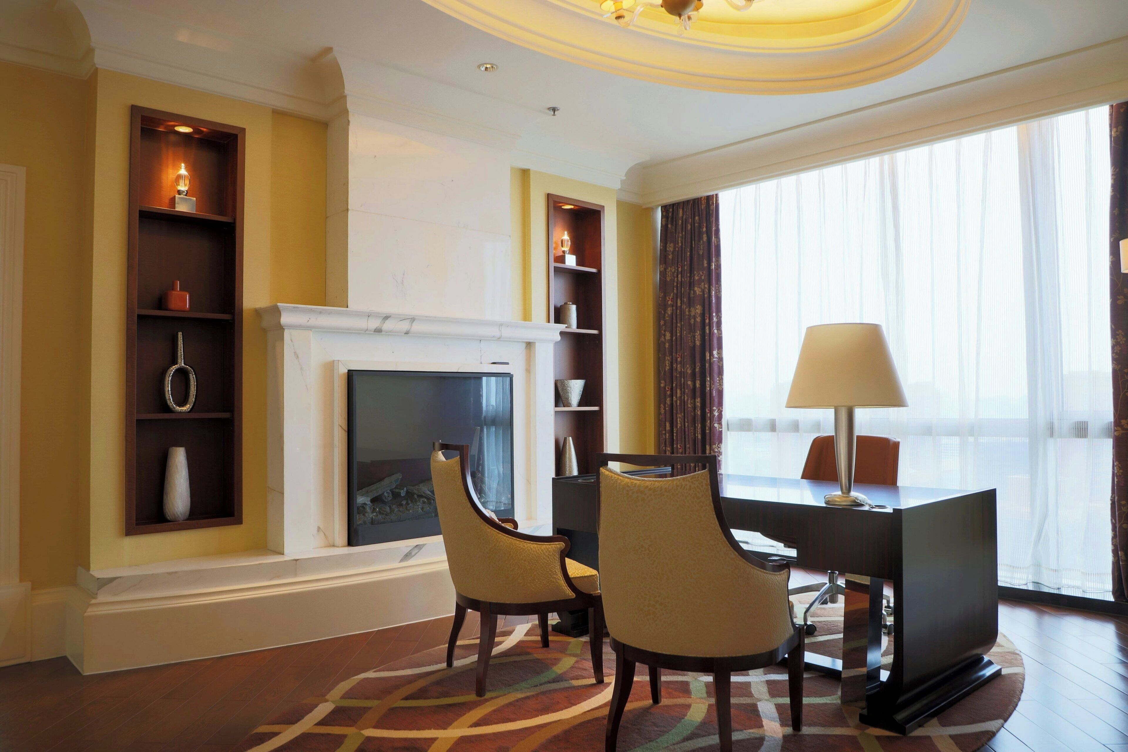 1 bedroom, premium bedding, minibar, in-room safe