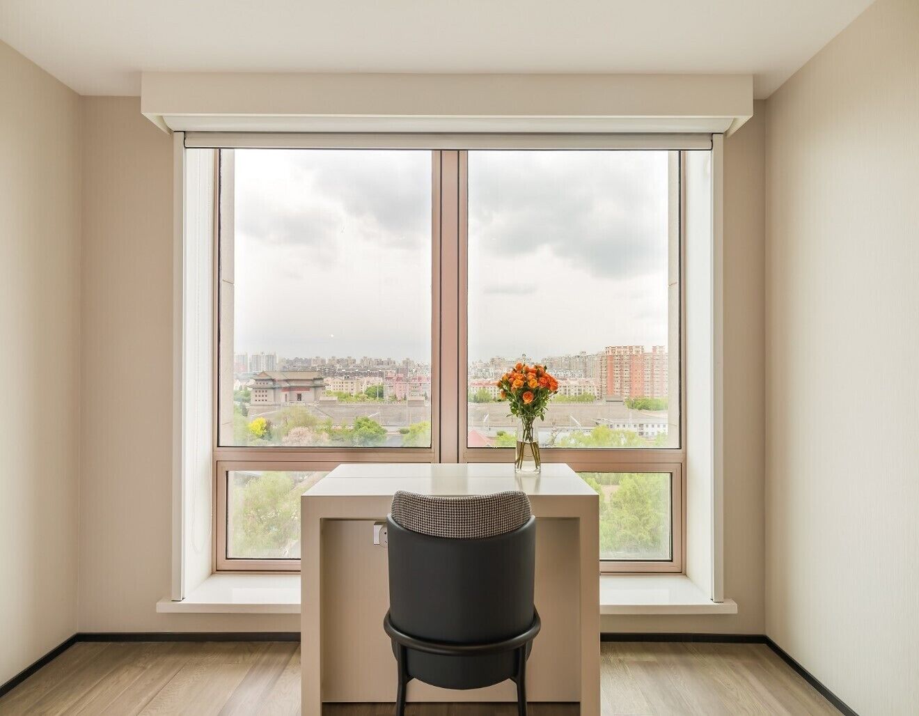 fun deluxe king bed room | 1 bedroom, premium bedding, down duvets, minibar