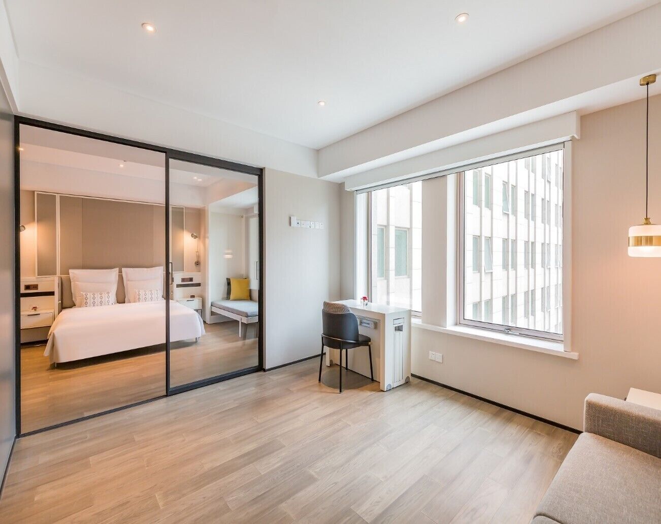 fun executive suite | living room | 37-inch lcd tv with satellite channels, tv, dvd player