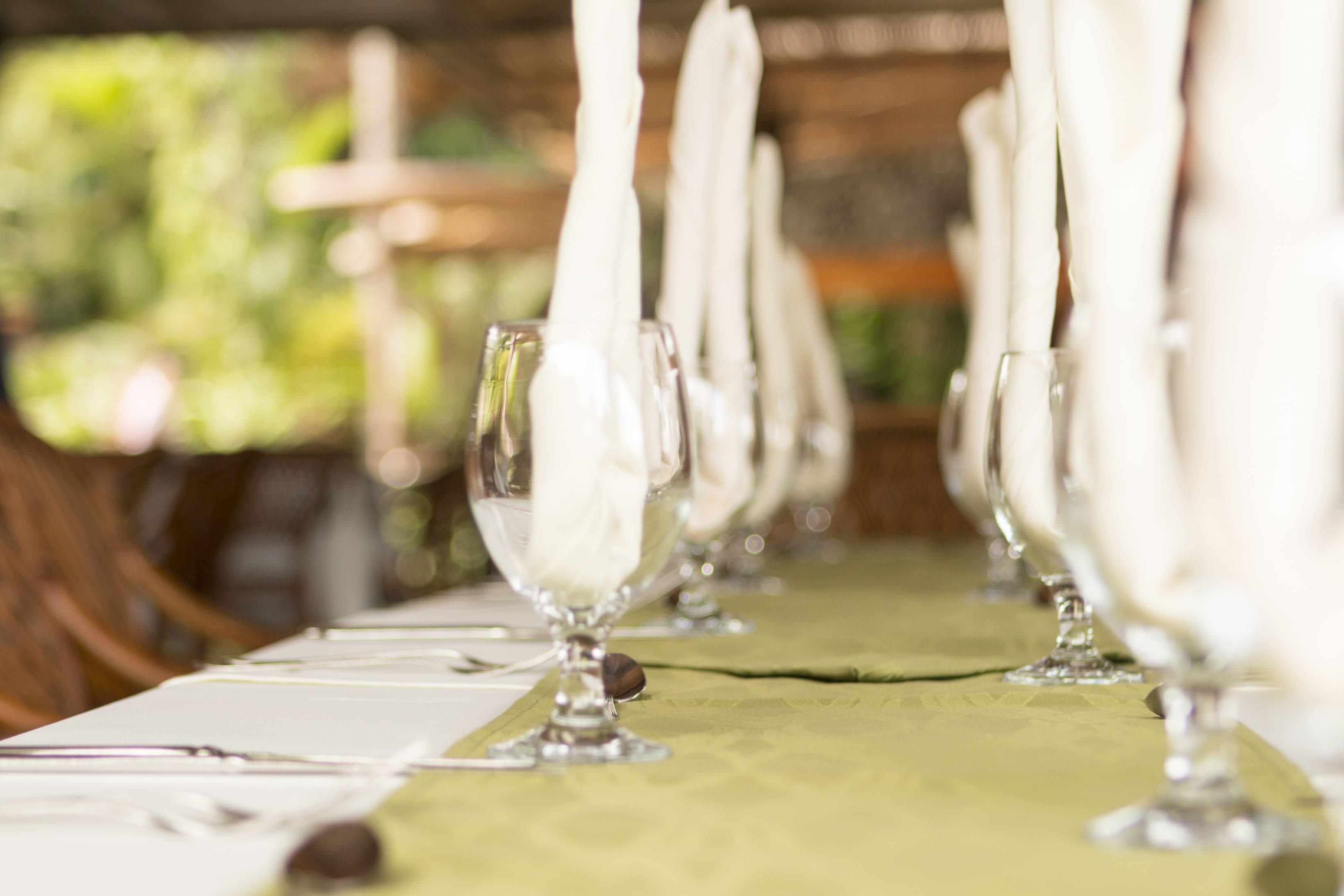 2 restaurants, breakfast, lunch, dinner served; international cuisine