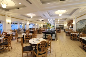 Daily buffet breakfast (MYR 44 per person)