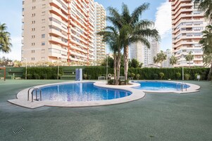 3 piscinas al aire libre