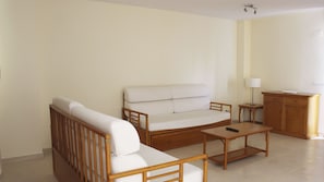 Penthouse (7 adults) | Living room