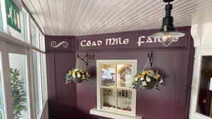 Interior - Peacockes Hotel (Maam Cross)