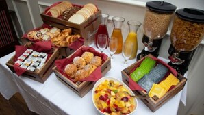 Free daily self-serve breakfast - Peacockes Hotel (Maam Cross)