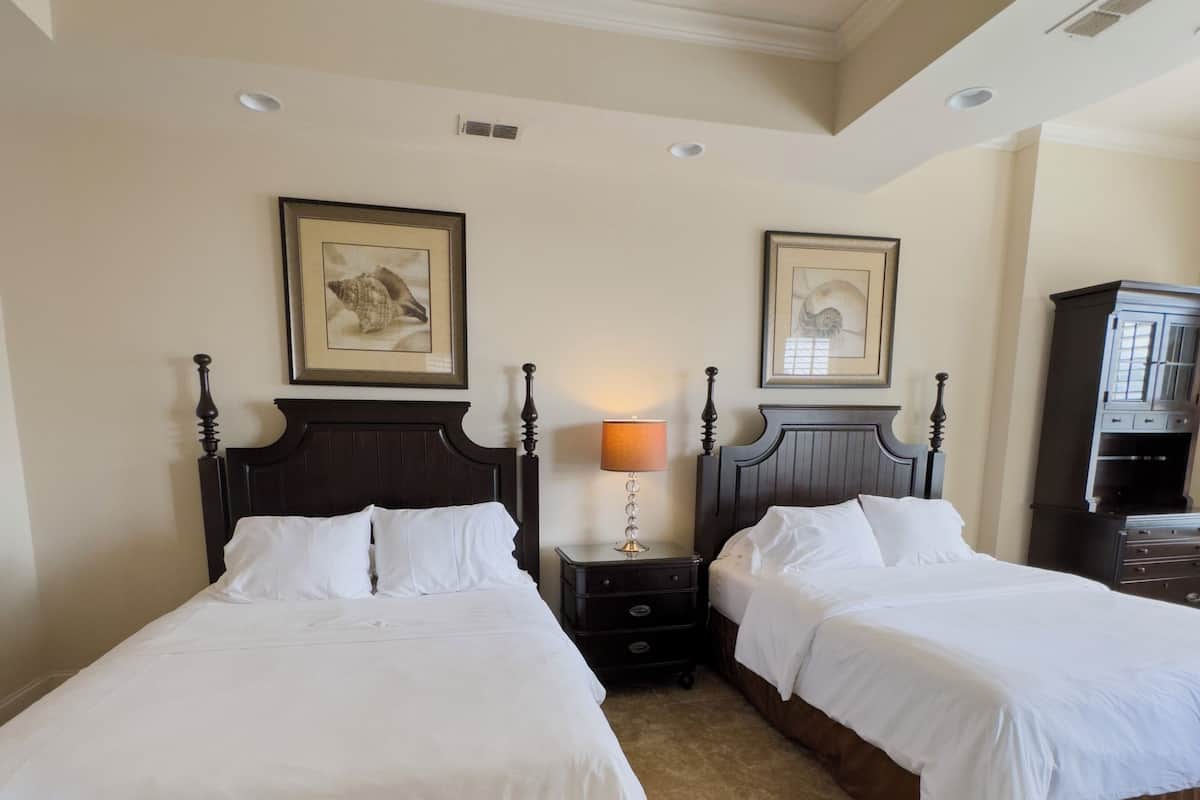 1 chambre, literie de qualité supérieure, Wi-Fi gratuit, draps fournis