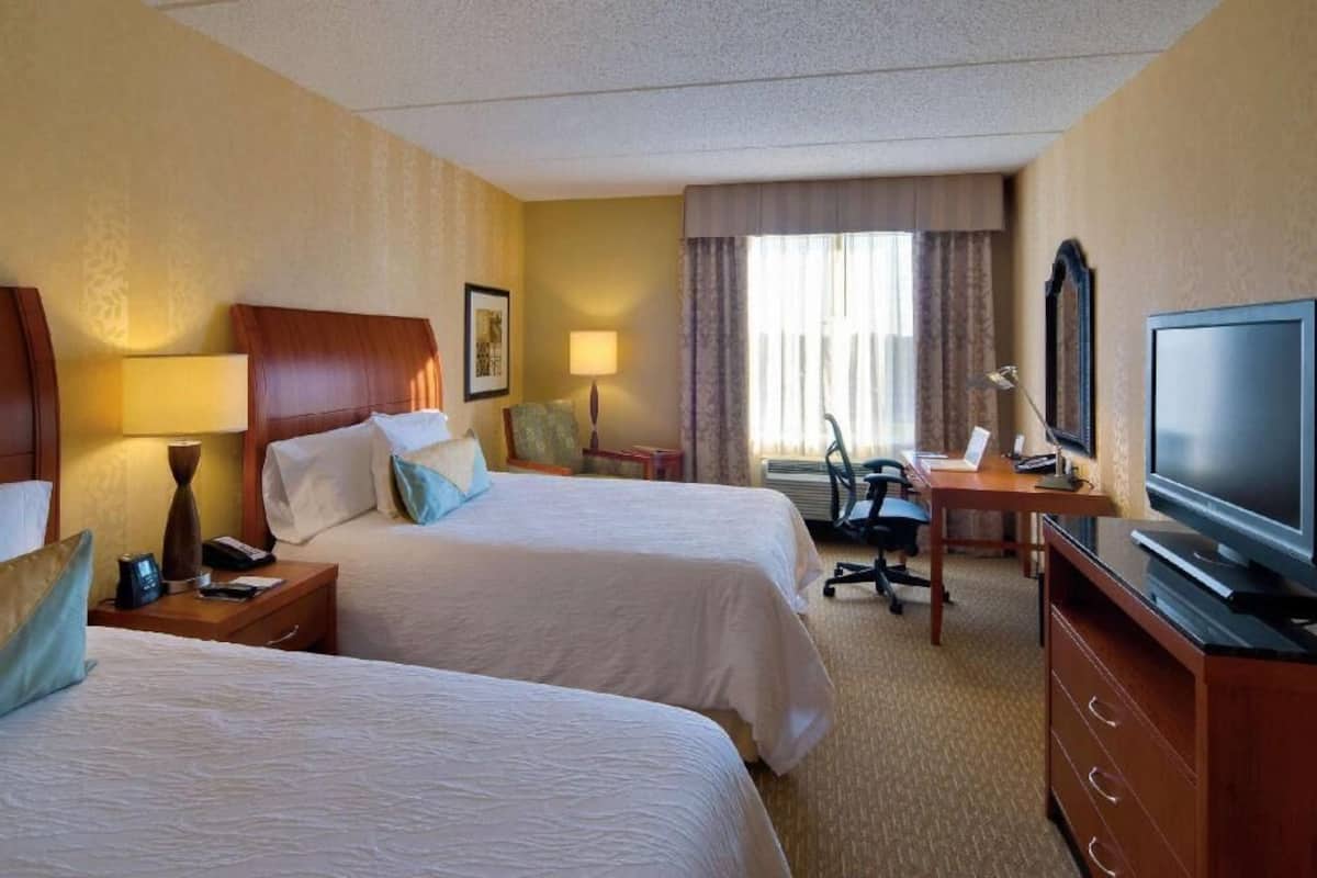 Roupas de cama premium, cofres nos quartos