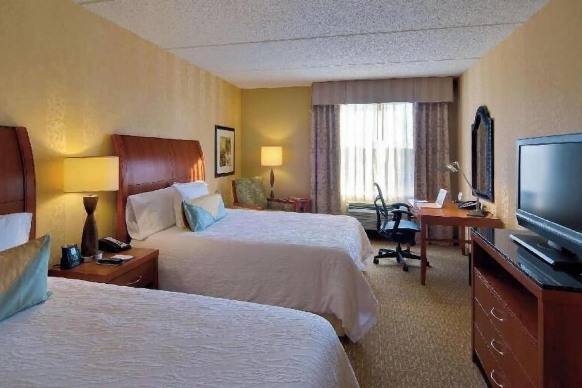 Roupas de cama premium, cofres nos quartos