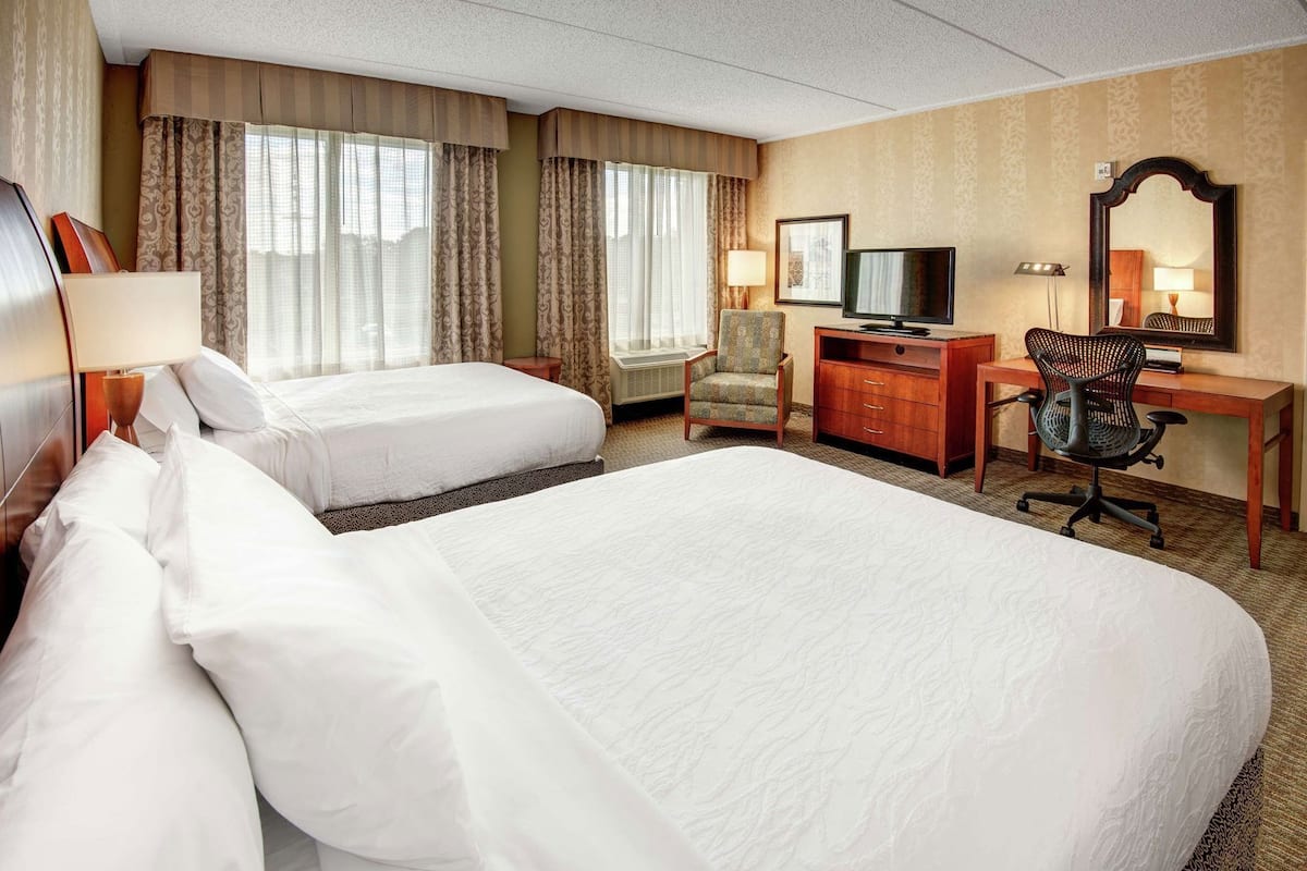 Roupas de cama premium, cofres nos quartos