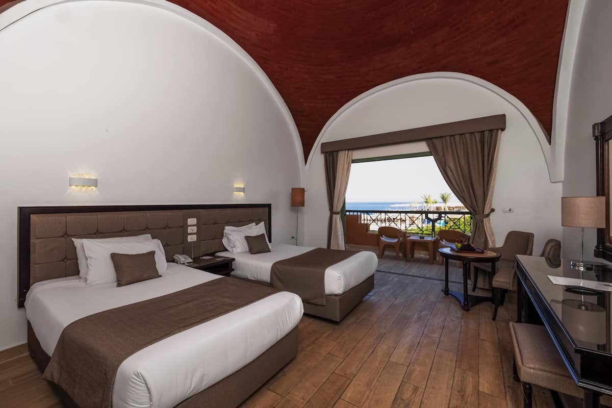 Standard Room, Beach View | In-room safe, desk, soundproofing, free WiFi