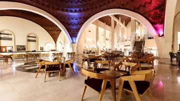 5 restaurantes, cocina internacional