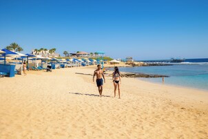 Una playa cerca, traslado desde/hacia la playa gratis