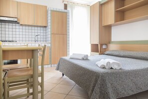 Minibar, két bảo mật tại phòng, nôi/giường cho trẻ sơ sinh (phụ phí) 