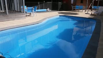 Utomhuspool