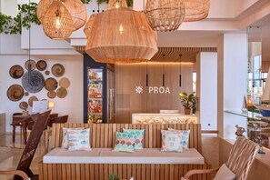 2 restaurants, breakfast, lunch, dinner served; international cuisine - Aparthotel Ponent Mar (Calvia)