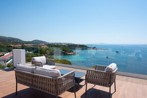 Deluxe Apartment, Terrace, Sea View | Beach/ocean view - Aparthotel Ponent Mar (Calvia)