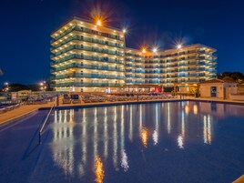 Piscina interna, piscina externa