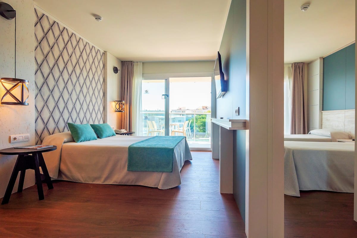 in-room safe, desk, free cots/infant beds, free wifi