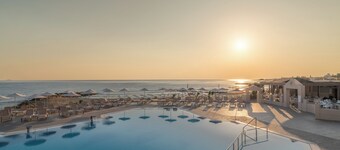 Themis Beach Hotel