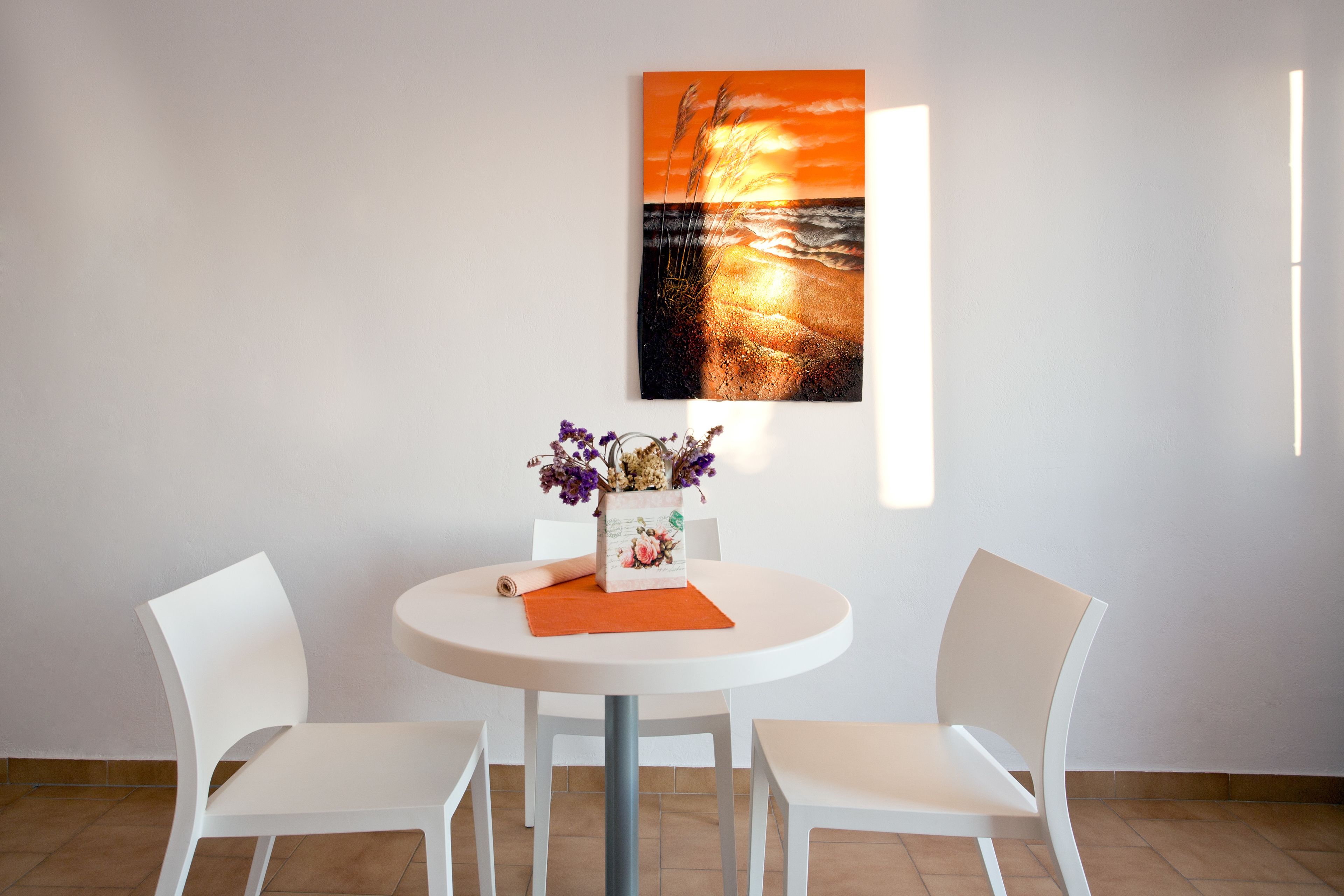 family suite, sea view | living room | tv