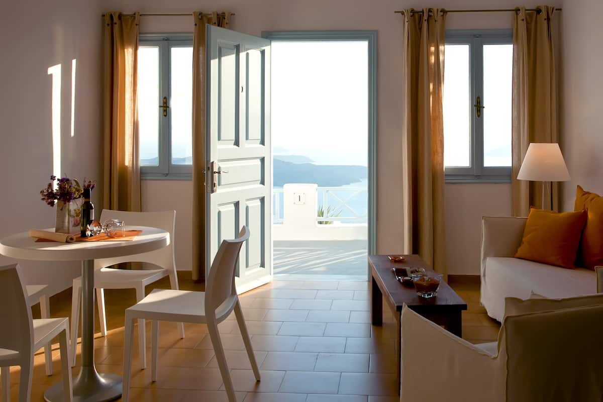 Suite familiar, vista al mar | Servicio a la habitación
