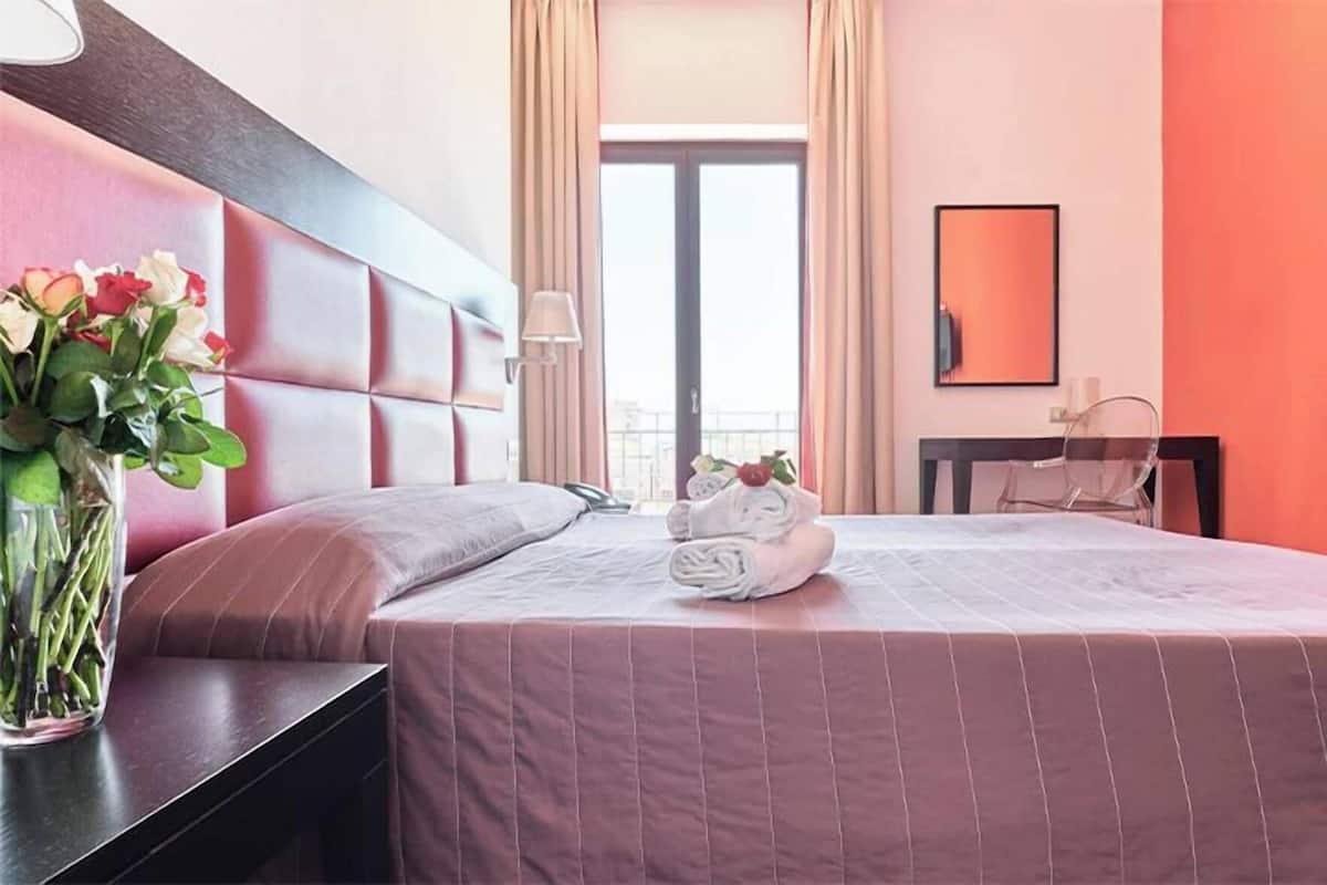 Minibar, in-room safe, desk, free cots/infant beds