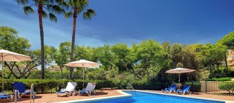 Elviria Hills Living